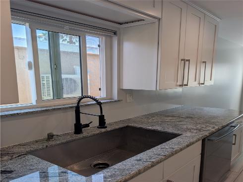 205  13th  D  Street, Huntington Beach, CA