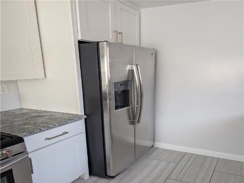 205  13th  D  Street, Huntington Beach, CA