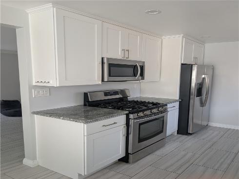 205  13th  D  Street, Huntington Beach, CA