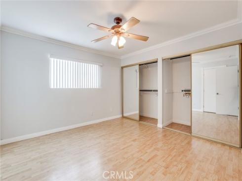 205  13th  D  Street, Huntington Beach, CA