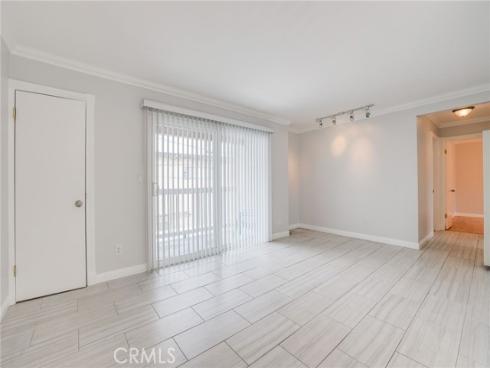 205  13th  D  Street, Huntington Beach, CA