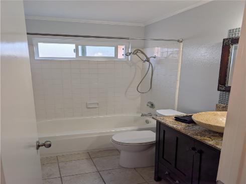 205  13th  D  Street, Huntington Beach, CA
