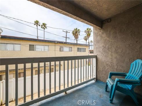 205  13th  D  Street, Huntington Beach, CA