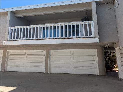 205  13th  D  Street, Huntington Beach, CA