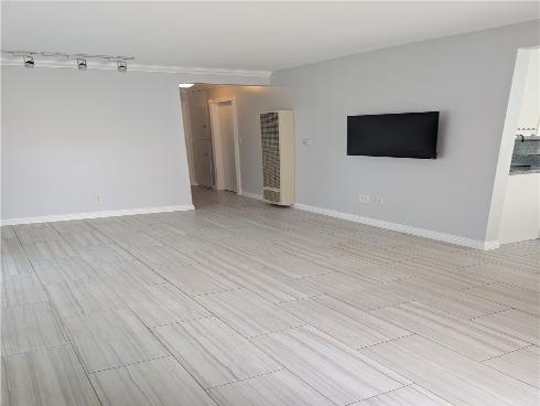 205  13th  D  Street, Huntington Beach, CA