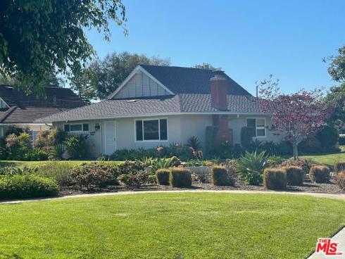 16962 Agate Circle, Huntington Beach, CA