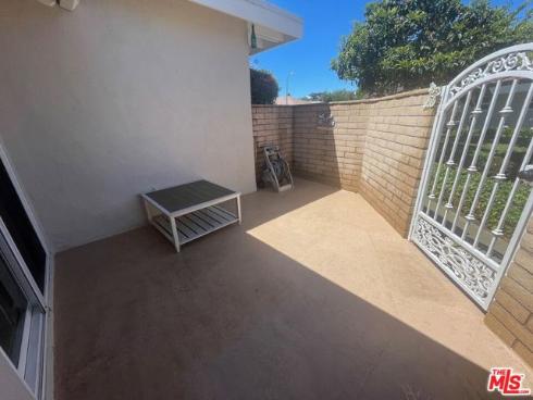 16962 Agate Circle, Huntington Beach, CA