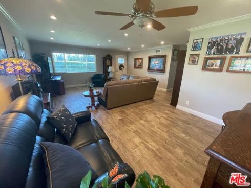 16962 Agate Circle, Huntington Beach, CA