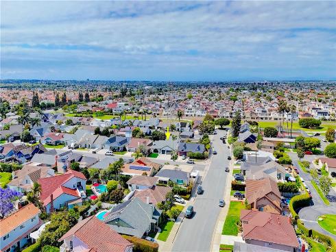 9631  Indian Wells  , Huntington Beach, CA