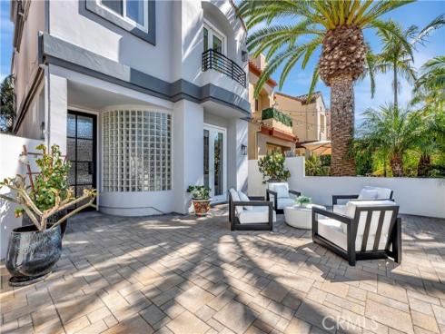 620  22nd   Street, Huntington Beach, CA