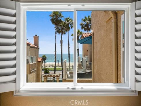 2000 Pacific Coast Hwy 308 , Huntington Beach, CA