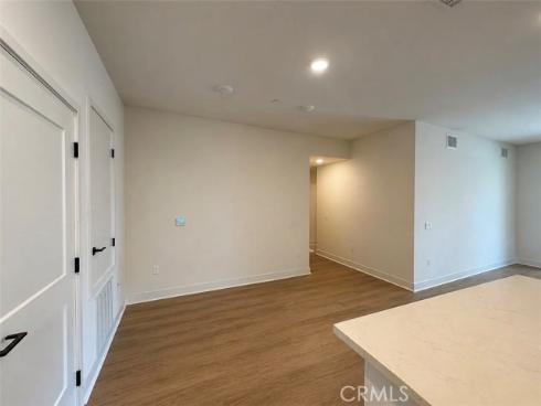 414 Main St Unit 210 , Huntington Beach, CA