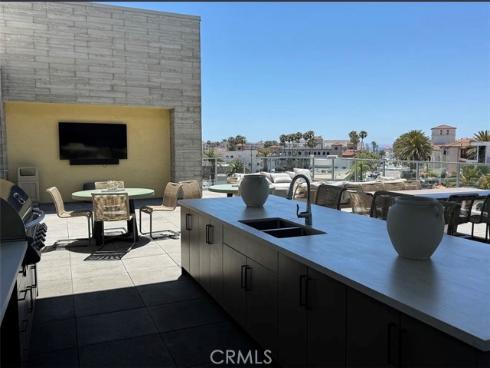 414 Main St Unit 210 , Huntington Beach, CA