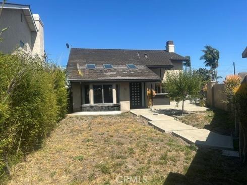 75  Adams   Avenue, Huntington Beach, CA