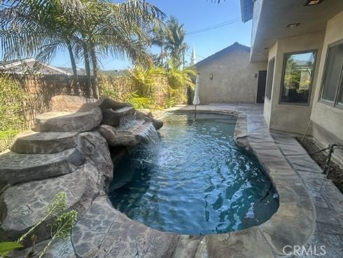 75  Adams   Avenue, Huntington Beach, CA