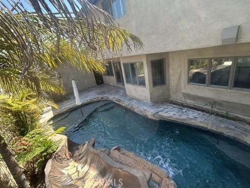 75  Adams   Avenue, Huntington Beach, CA
