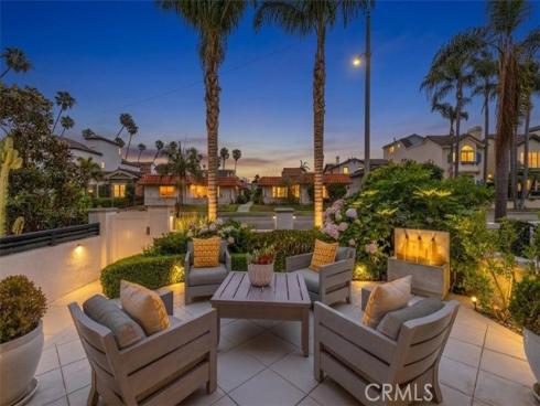 617 12th , Huntington Beach, CA