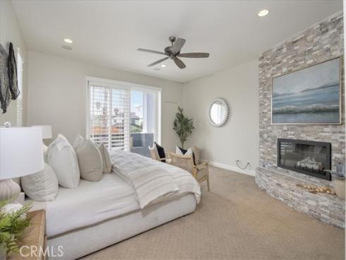 617 12th , Huntington Beach, CA