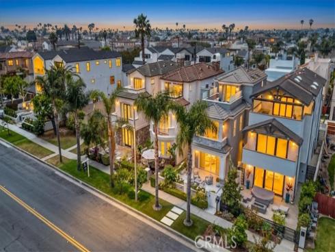 617 12th , Huntington Beach, CA