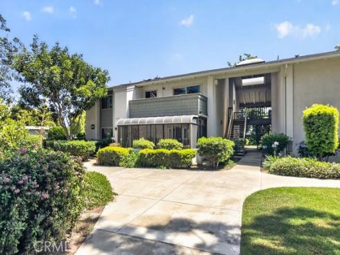 8633 Portola 18F Court, Huntington Beach, CA