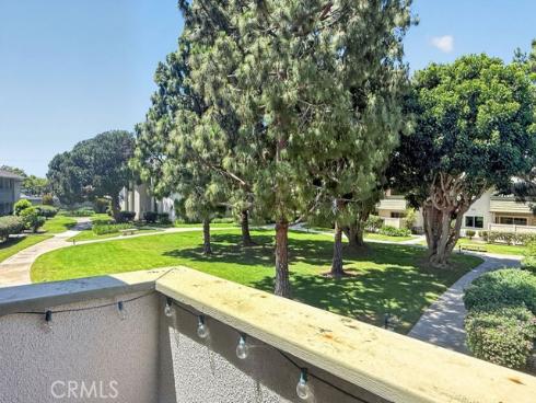 8633 Portola 18F Court, Huntington Beach, CA