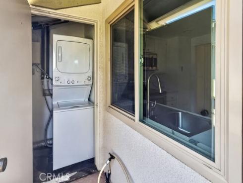 8633  Portola  18F  Court, Huntington Beach, CA