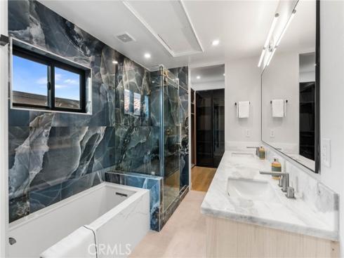 424 20th , Huntington Beach, CA