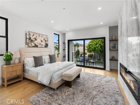 424 20th , Huntington Beach, CA