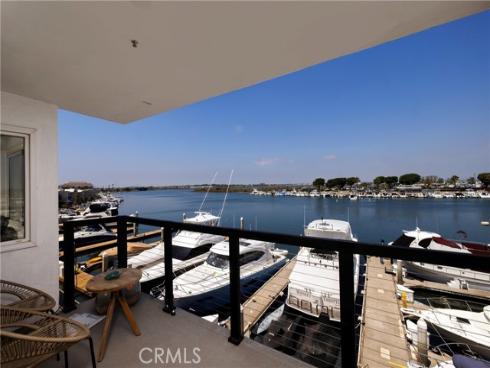 16255 Pacific 203 Circle, Huntington Beach, CA