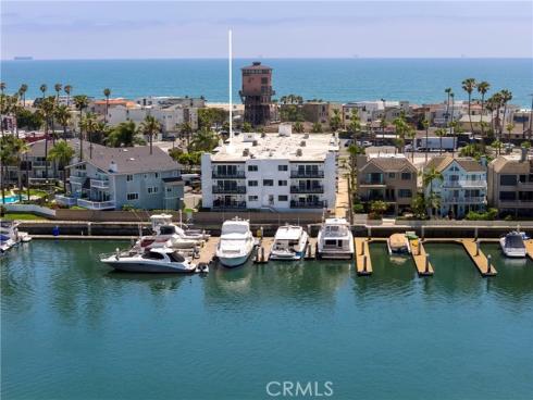 16255 Pacific 203 Circle, Huntington Beach, CA