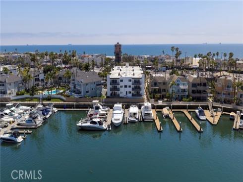 16255 Pacific 203 Circle, Huntington Beach, CA