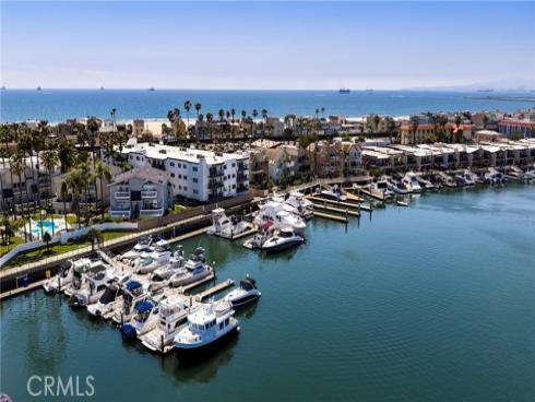 16255 Pacific 203 Circle, Huntington Beach, CA