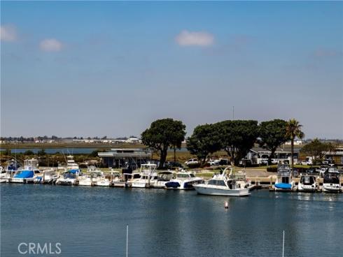 16255 Pacific 203 Circle, Huntington Beach, CA