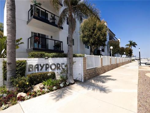 16255 Pacific 203 Circle, Huntington Beach, CA