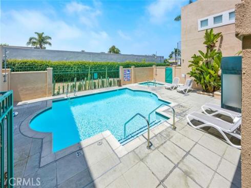 5142 Warner 109 Avenue, Huntington Beach, CA
