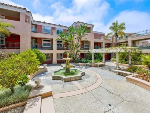 5142 Warner 109 Avenue, Huntington Beach, CA