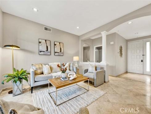5142 Warner 109 Avenue, Huntington Beach, CA