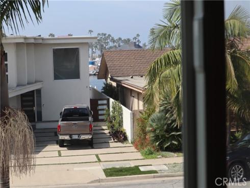 17132 Edgewater Lane , Huntington Beach, CA