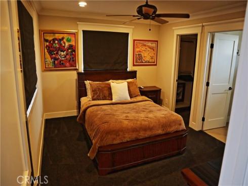 17132 Edgewater Lane , Huntington Beach, CA