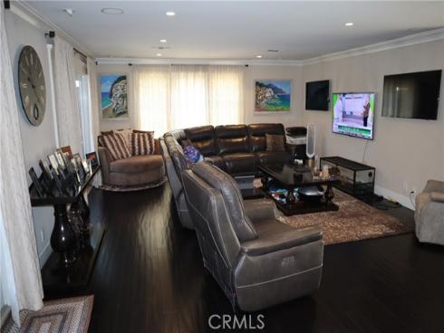 17132 Edgewater Lane , Huntington Beach, CA