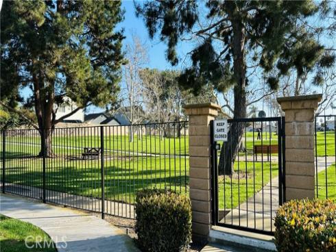 18242 Parkview 106 , Huntington Beach, CA