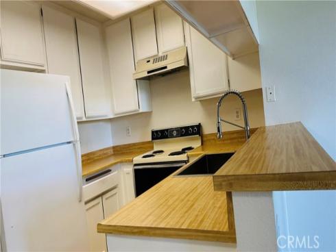 18242 Parkview 106 , Huntington Beach, CA