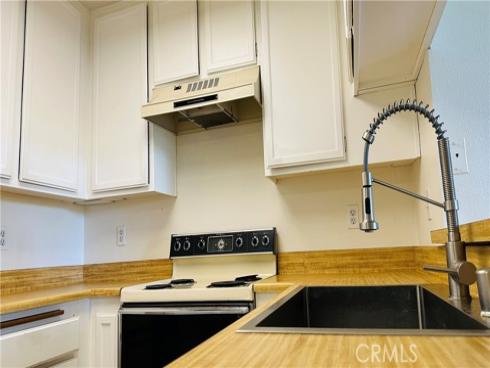 18242 Parkview 106 , Huntington Beach, CA