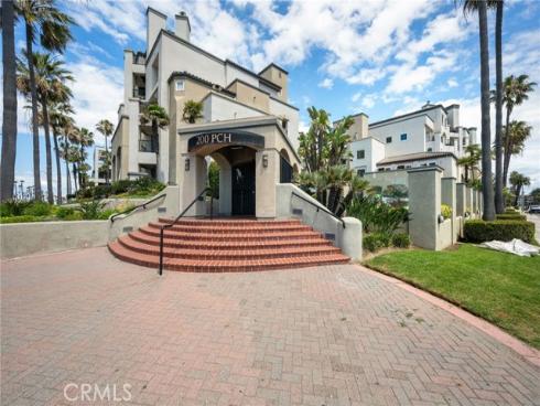 200 Pacific Coast M-9 , Huntington Beach, CA