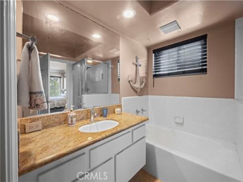200 Pacific Coast M-9 , Huntington Beach, CA