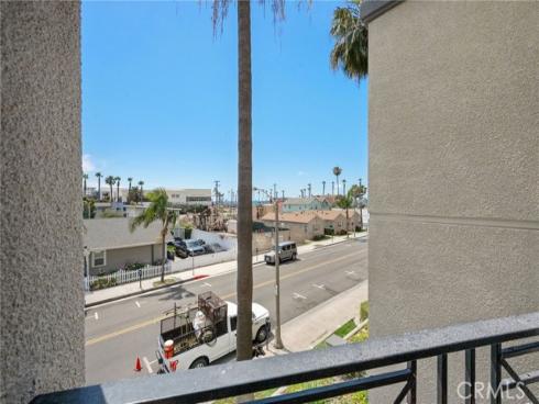 200 Pacific Coast M-9 , Huntington Beach, CA