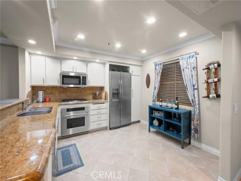 200 Pacific Coast M-9 , Huntington Beach, CA