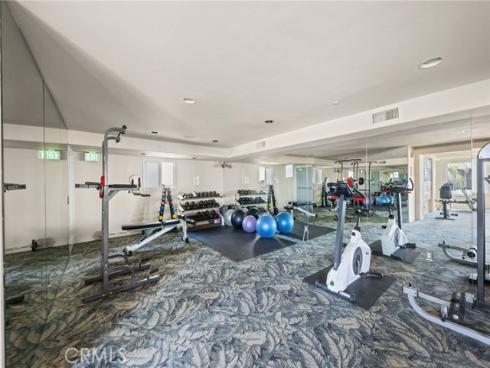 200 Pacific Coast M-9 , Huntington Beach, CA