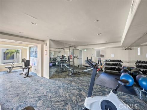 200 Pacific Coast M-9 , Huntington Beach, CA