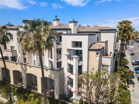 200  Pacific Coast  M-9 , Huntington Beach, CA